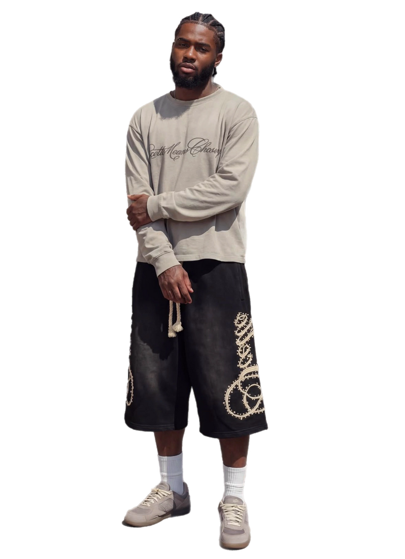 BLACK 3/4 SCRIPT SHORTS